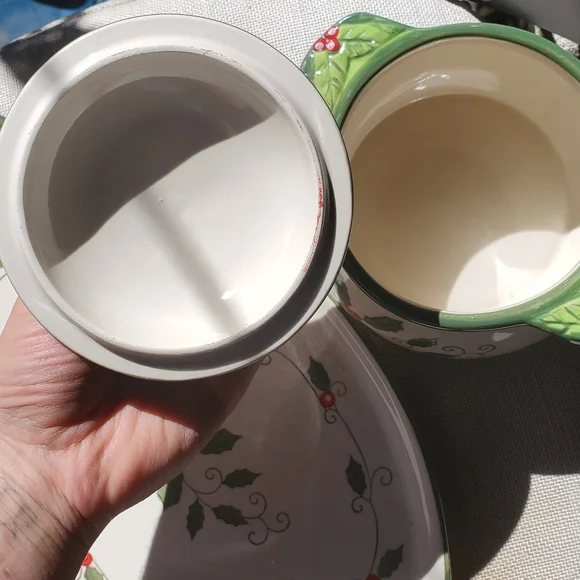 Temp-Tations Green and Red Holiday Dish Set - Picture 5 of 7